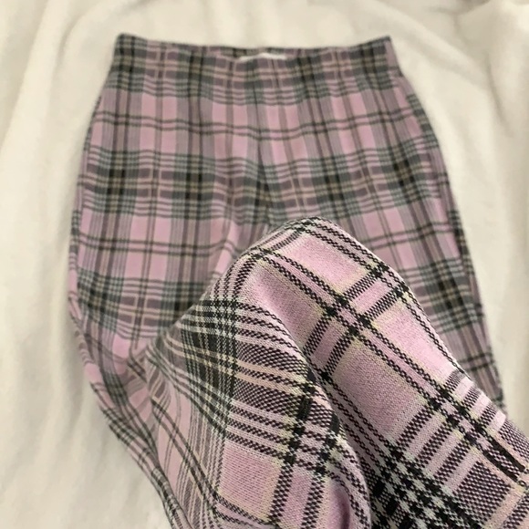 Hollister Ultra High-Rise Pants - Picture 3 of 3